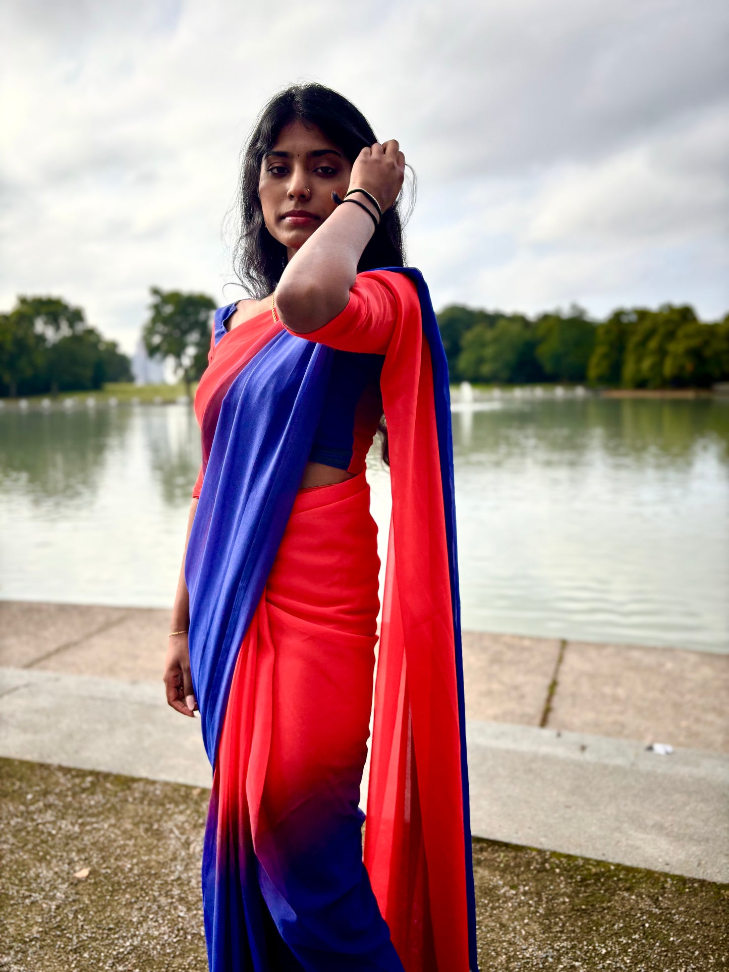 Blau Rotes Ready to Wear Saree